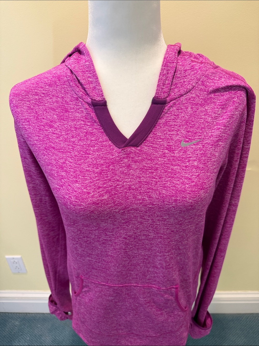 Nike Women's Heather Magenta V-Neck Hooded Pullover Size M